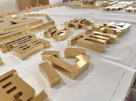 龙港拉丝不锈钢字的特点。