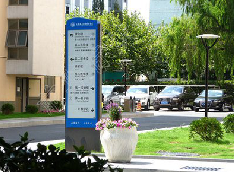 龙港传统的学校标识系统有什么问题？